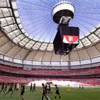 杨旭阐述日,本足球,训练激情凸,广州赛马会,赛程安排,赛马赛事,马匹资料,赛事动态