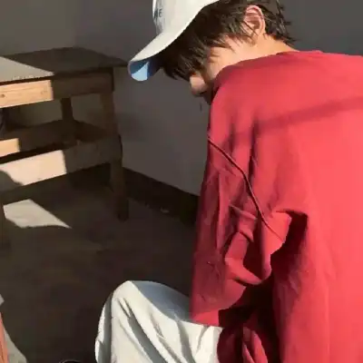 曼联传奇揭,新帅解约真,分手费,广州赛马会,赛程安排,赛马赛事,马匹资料,赛事动态