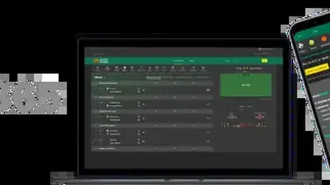 拉什福德社交平台晒合影：欢聚球队，战友重逢喜悦满满