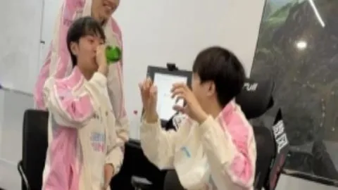 亚残运会皮划艇赛王珊珊获银牌，央视新闻聚焦